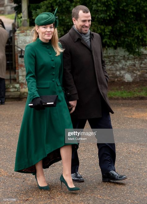 News Photo : Peter Phillips and Autumn Phillips attend... British Royal Family Members, Autumn Kelly, Royal Family Christmas, Autumn Phillips, Royal Wardrobe, St Mary Magdalene, Sandringham Estate, Peter Phillips, Royal Hats