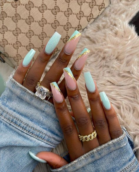 Girls Nail Designs, Aqua Nails, Nails Floral, Turquoise Nails, Sassy Nails, Ombre Acrylic Nails, Dope Nail Designs, Acrylic Nails Coffin Short, Short Acrylic Nails Designs