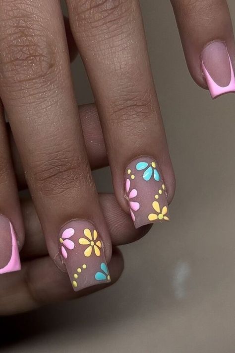 If you want subtle yet effective short summer nails for 2024, ask your artist to pair handpainted colorful floral art with deep French tips.//photocredit:@sweetnailz_ Summer Nail Looks, Nail Ideas For Summer, Short Summer Nails, Short Nail Ideas, Colorful Floral Art, Fun Manicure, Nail Shades, Builder Gel Nails, Nail Looks