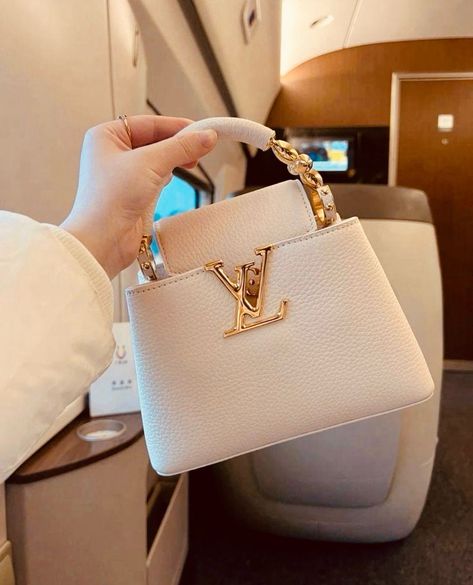 Tas Louis Vuitton, Tas Lv, Sac Louis Vuitton, White Louis Vuitton, Expensive Bag, My Style Bags, Trendy Purses, Luxury Bags Collection, Handbag Essentials