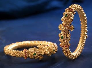 Gold Bangle Kada Designs, Golden Bracelet For Women Indian, Kadas For Women Gold, Kankanaalu Designs, Kadiyam Bangles For Women, Bangles Jewelry Designs Gold Antique, Kankanam Bangles Gold, Temple Bangles Gold Jewellery, Kankanalu Designs