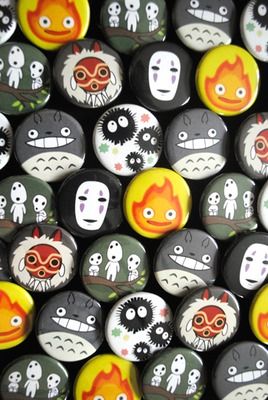 Ghibli buttons. Howls Moving, Toy Bonnie, طابع بريدي, Baking Inspiration, Rock Painting Ideas, Neighbor Totoro, Moving Castle, Studio Ghibli Movies, Anime Crafts