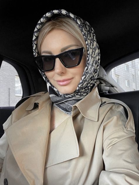 Dior Shawl, Shawl Outfit, Dark Sunglasses, Scarf Outfit, Scarf Headband, How To Wear Scarves, Square Scarf, Head Scarf, Square Sunglasses Women