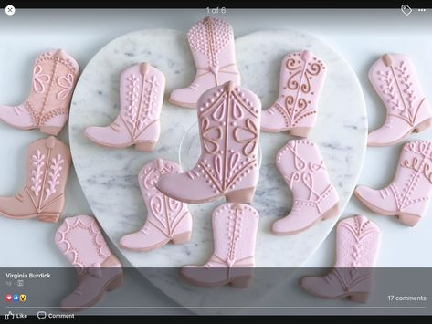 Cowgirl Party Decorations, Cowgirl Cookies, Bachelorette Cookies, Bridal Cookies, Cowgirl Baby Showers, Horse Cookies, Pink Cowgirl Boots, Cowboy Cookies, Rodeo Birthday