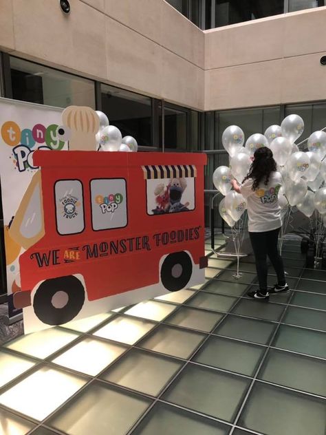 Sesame Street Foodie Truck, Cookie Monster Gonger Birthday, Cookie Monster Gonger Party, Sesame Street Wagon Halloween, Monster Foodies Sesame Street, Cookie Monster Foodie Truck Party, Cookie Monster Foodie Truck, Hannah Noelle, Sesame Street Food