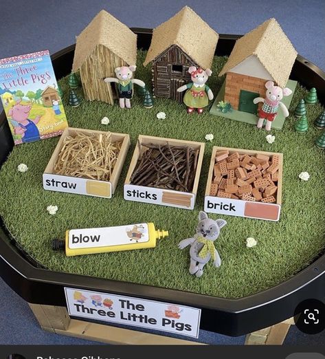 Story Tables Preschool, Three Little Pigs Activities Preschool, Three Little Pigs Activities, 3 Little Pigs Activities, Fairy Tales Preschool Activities, Story Baskets, Tuff Tray Ideas Toddlers, Three Little Pigs Story, Fairy Tales Preschool