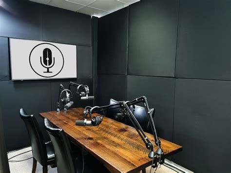 REXORDING STUDIO PODCAST - Ecosia - Images Video Recording Studio Design, Studio Podcast Design, Video Studio Design, Radio Studio Design, Podcast Studio Ideas, Podcast Studio Design Home, Podcast Room Design, Youtube Studio Ideas Decor, Podcast Set Up