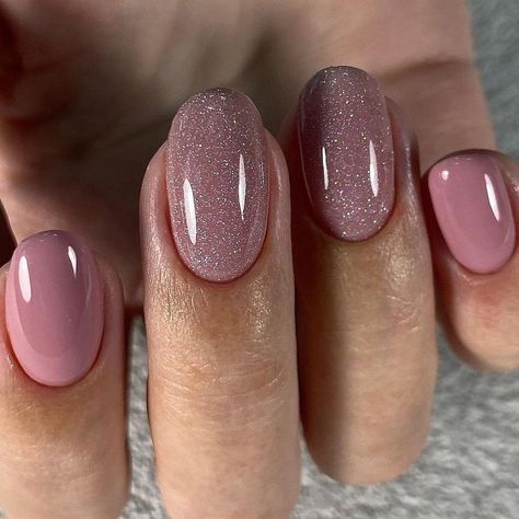 Simple Spring Nail Ideas 2024, Round Nail Designs, Rounded Acrylic Nails, Mauve Nails, Short Gel Nails, Professional Manicure, Simple Gel Nails, Casual Nails, Cute Gel Nails