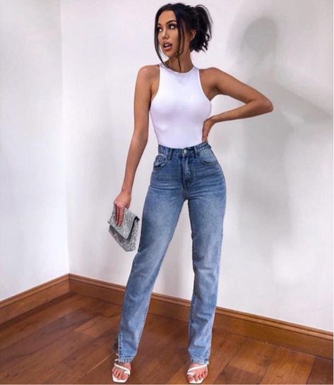 Bodysuit And Jeans Outfits, White Bodysuit Outfit, Bodysuit Outfit Jeans, White Top Jeans, Jeans Heels Outfit, Straight Leg Jeans Outfits, Looks Jeans, Blue Jean Outfits, Jeans Outfit Summer