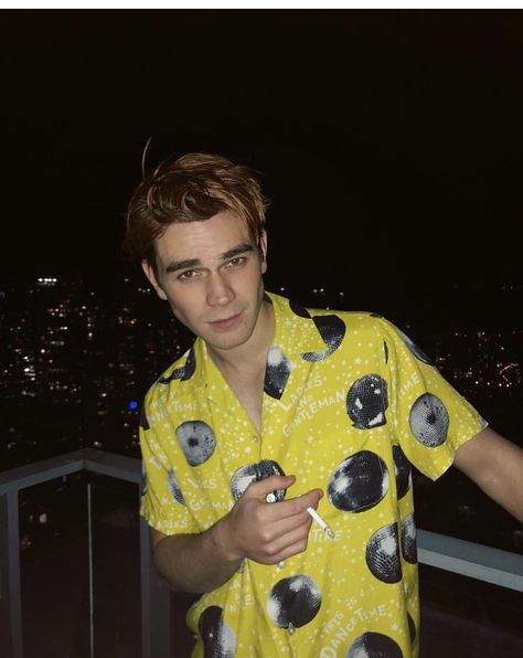 pin | brennaschauer1 ✰ Aj Kapa, Archie Andrews Riverdale, Riverdale Cw, Kj Apa, Archie Andrews, Riverdale Cast, Cheryl Blossom, Archie Comics, Cole Sprouse