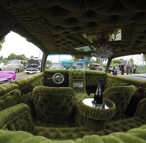 Hippie Car, Wallpaper Luxury, Car Deco, Cars Vintage, Classy Cars, Old Car, Pretty Cars, Car Interior Decor