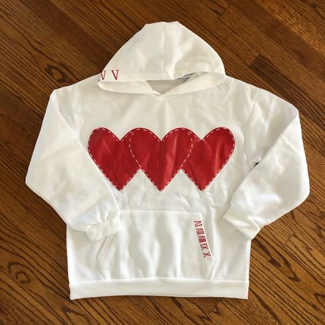 Super Cute Hoodie By Shein. White With Red Triple Heart Decal And Numerals. Perfect For Chilly Days Or Nights. Wear Over Shorts Or A Bikini! Size Large. Brand New. Heart Patch Hoodie, Patchwork Hoodie Aesthetic, Heart Sweatshirt Diy, Heart Clothes Aesthetic, Hoodie Stitching Ideas, Hoodies With Patches, Hoodie Embroidery Ideas Boyfriend, Patchwork Hoodie Ideas, Patch Work Clothes