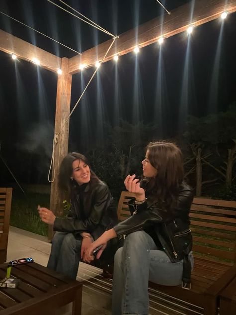 friends bff aesthetic picture idea party night smoke smoking brunette duo Bff Aesthetic, Percy Jackson Fanfic, Famous Lifestyle, Night Girl, Photography Club, Aesthetic Picture, Best Friends Aesthetic, Friends Aesthetic, Brunette Girl