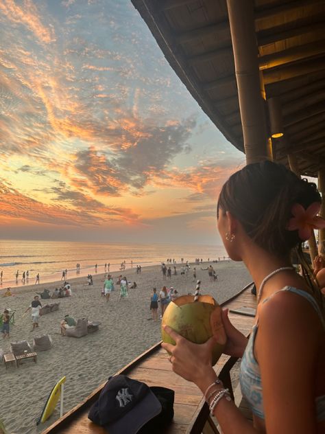 sunset summer aesthetic sunset coconut bali travel inspo inspiration beach Bali Holiday Aesthetic, Bali Summer Aesthetic, Bali Vacation Photos, Asian Travel Aesthetic, Travel Aesthetic Bali, Beach Travel Aesthetic, Travel Beach Aesthetic, Thailand Trip Aesthetic, Bali Life Aesthetic