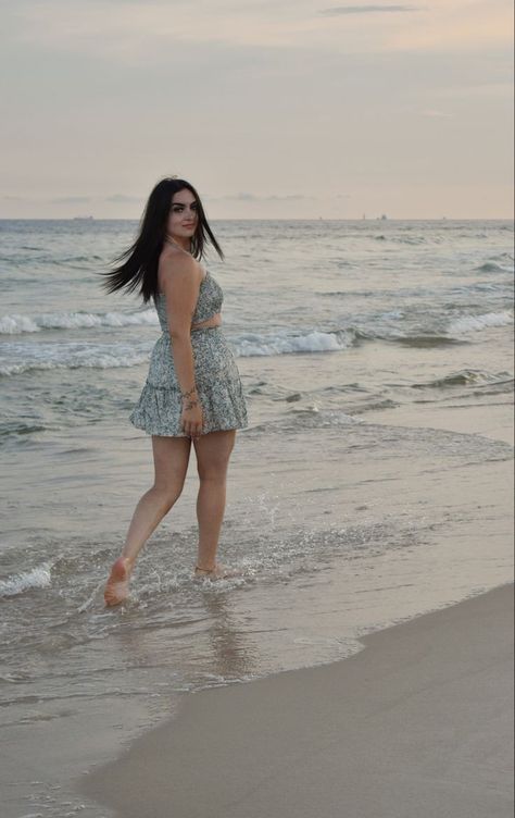 Beach Cute Poses, Picnic Dress Photoshoot, Photo Pose For Beach, Aesthetic Poses In Beach, Goa Beach Dress For Women, Beach Photoshoot Poses Women, Beaches Pose Ideas, Photo Pose On Beach, Beach Photo Ideas Women