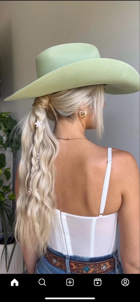 Hair Under Cowboy Hat, Rodeo Hair Ideas, Cowgirl Updo Hairstyles, Cowboy Hat With Ponytail, Prom Hairstyles With Cowboy Hat, Western Outfit Hairstyles, Updo With Cowboy Hat, Western Women Hairstyles, Nfr Hair Styles