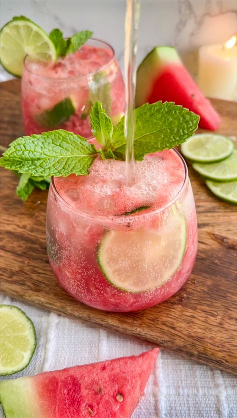 Memorial Day Food Ideas, Mint Mocktail, Memorial Day Food, Lemonade Smoothie, Creamsicle Smoothie, Memorial Day Foods, Mint Drink, Best Summer Cocktails, Watermelon Mojito