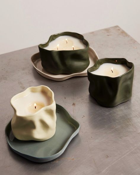 Candle Ceramic Pottery, Ceramic Candle Vessel, Candle Pottery Ideas, Little Pottery Ideas, Ceramic Inspo Aesthetic, Candle Vessel Ideas, Things To Make In Ceramics, Ceramic Decoration Ideas, Diy Pottery Ideas