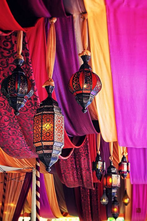 Moroccan Drapes and Lanterns hung with fabric #NectarLifestyle Challenge  Moroccan theme idea Dekorasi Maroko, Arabian Party, Arabian Nights Party, Lantern Decor Wedding, Moroccan Party, Moroccan Bedroom, Moroccan Theme, Style Marocain, Moroccan Interiors