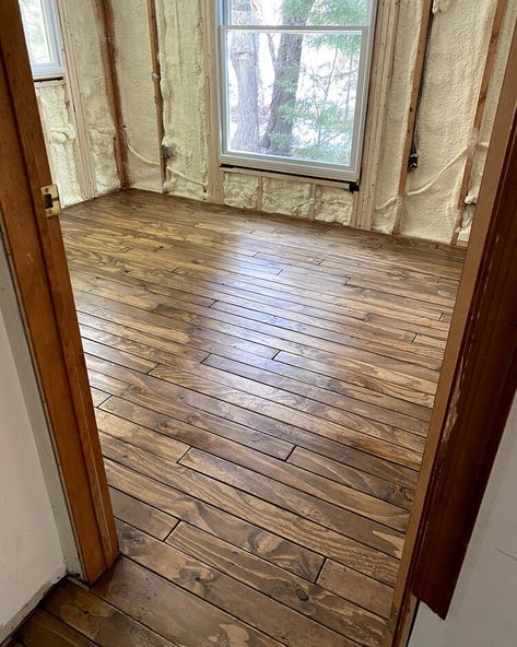 Cheap Floor Ideas Diy, Burnt Plywood Flooring Diy, Plywood Porch Floor, Stained Plywood Floors Diy, Staining Hardwood Floors Diy, Attic Airbnb, Witchy Camping, Flooring Hacks, Burnt Plywood Floor