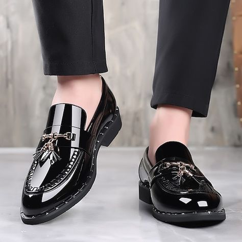 King Shoes, Black Patent Leather Loafers, Timeless Shoes, Tassel Shoes, Boots For Short Women, Moccasins Mens, Patent Leather Loafers, Loafers Online, Patent Leather Shoes