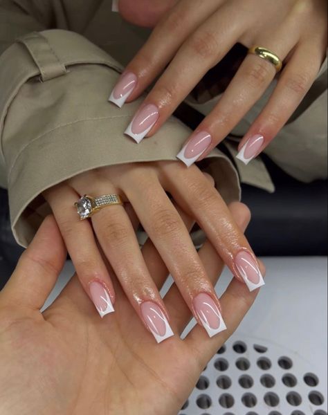 Smink Inspiration, French Tip Acrylic Nails, French Acrylic Nails, Classy Acrylic Nails, Short Square Acrylic Nails, Pink Acrylic Nails, Square Acrylic Nails, Fire Nails, Classy Nails