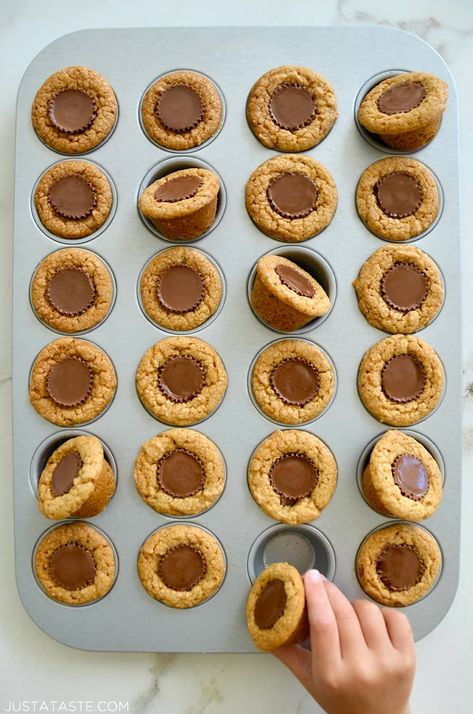 Easy Peanut Butter Cup Cookies Cookie Cups Recipe, Cup Cookies, Peanut Butter Blossom Cookies, Peanut Butter Cup Cookies, Chewy Peanut Butter Cookies, Blossom Cookies, Peanut Butter Cup, Cookie Cups, Easy Peanut Butter