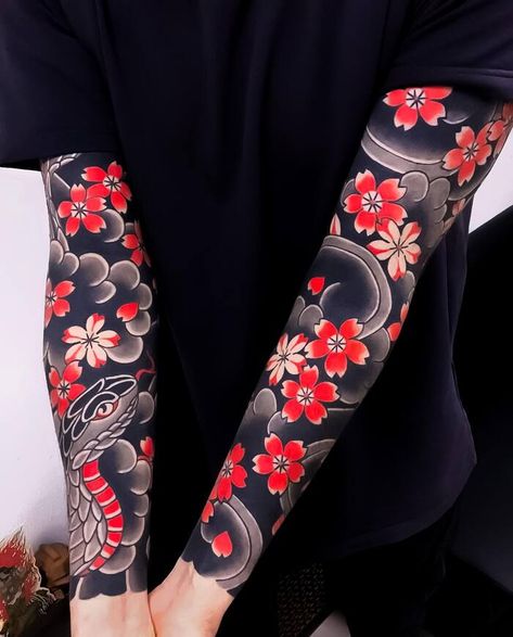 78 Blackout Tattoos to Unveil Your Darkness - Best Ideas and Placements Small Japanese Flower Tattoo, Japanese Cover Up Tattoo, Tattoo Red And Black, Traditional Japanese Tattoo Sleeve, Forearm Cover Up Tattoos, Japanese Leg Tattoo, Koi Tattoo Sleeve, Coraline Tattoo, 2024 Tattoo