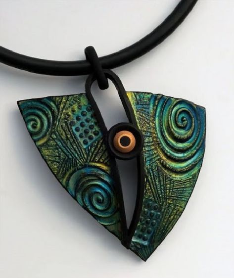 Texture Plates, Free Jewellery Making Tutorials, Polymer Clay Jewelry Tutorials, Terracotta Jewellery, Polymer Clay Jewelry Diy, Craft Jewelry, Polymer Jewelry, Polymer Clay Necklace, Clay Jewelry Diy