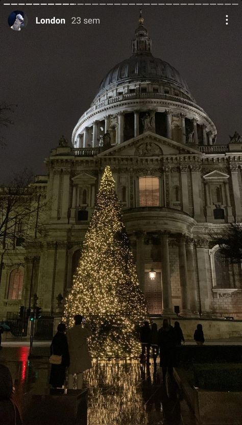 London Christmas Instagram Story, London Aesthetic Christmas, London Aesthetic Winter, London Christmas Aesthetic, London Aesthetic Wallpaper, Time Architecture, London November, Blurry Pics, Richmond London