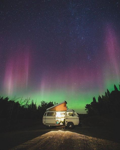 🏕Vanlife | Wanderlust | Camper on Instagram: “Northern Lights ⭐ Follow  for more... 📸 by  Because you really enjoy van life, you will certainly simply love 💝🌎 Checkout @vanlife.mood for…” Aurora Dancing, Creative Camping Ideas, Life Guide, Camping Survival, Camping With Kids, Camping Life, Birds Eye View, Camping Car, Vw Bus