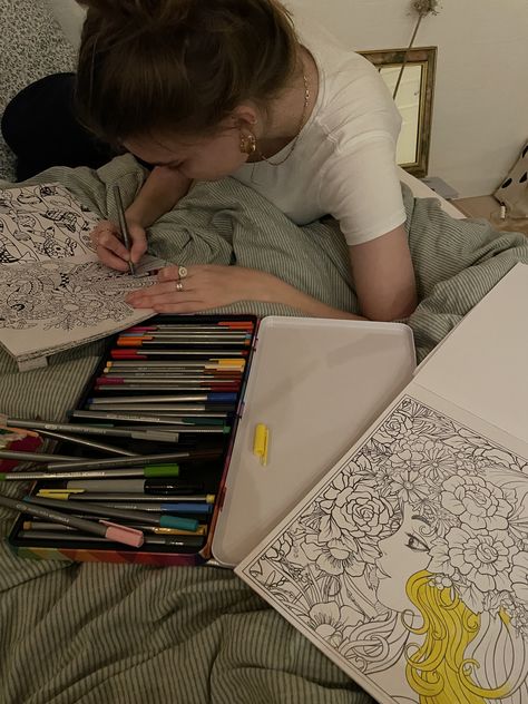 Coloring Date Aesthetic, Friend Activities Aesthetic, Dates Ideas Aesthetic, Quality Time With Friends, Cute Date Ideas, Friend Activities, Activities For Teens, My Kind Of Love, Artist Aesthetic