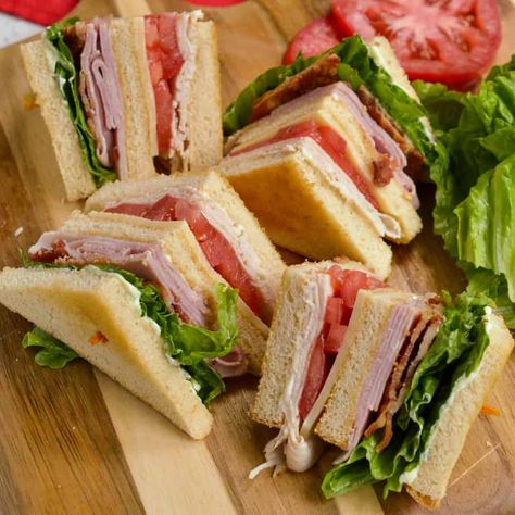 Classic Club Sandwich (Ham, Turkey, and Bacon) | Small Town Woman Classic Club Sandwich, Club Sandwiches Recipes, Hot Sandwiches Recipes, Multi Decker Sandwiches, Baloney Sandwich, Club Sandwiches, Club Sandwich Recipes Classic, Small Sandwiches, Ham Sandwich