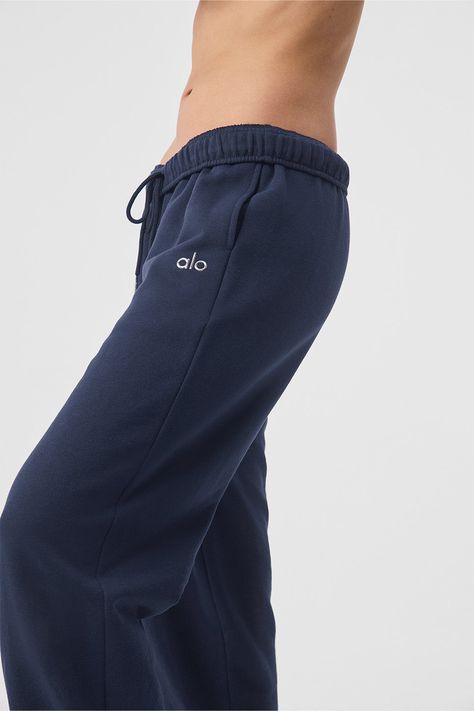 Accolade Sweatpant - Navy Gap Athletic Hoodie, Navy Athleisure Outfit, Women’s Sweatpants, Cute Airport Fits, Navy Blue Clothes, High School Fits, Accolade Sweatpant, Good Clothing Brands, Sweat Pants Outfit