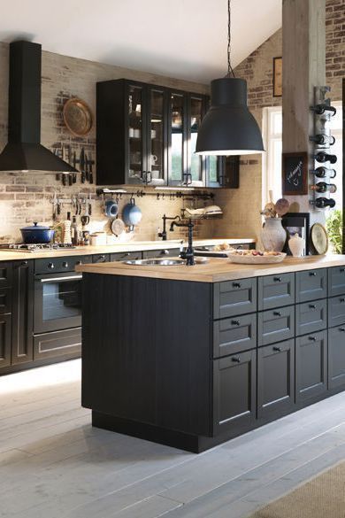 Home Staging Cuisine, Model Dapur, Best Kitchen Cabinets, Kabinet Dapur, Black Cabinets, Kitchen Cabinet Design, Black Kitchens, Cabinet Design, Kitchen Style