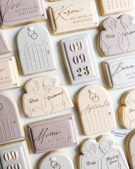 Bridesmaid Royal Icing Cookies, Calendar Cookies Bridal, Cookies Bridesmaid Proposal, Bridesmaid Proposal Cookies Boho, Bridesmaid Proposal Food, Bridesmaids Proposal Cookies, Bridal Proposal Cookies, Bridal Party Proposal Cookies, Ring Box Cookies Decorated