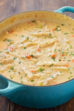 Creamy Chicken Noodle Soup Recipe, Creamy Chicken Noodle, Chicken Noodle Soup Crock Pot, Creamy Chicken Noodle Soup, Chicken Noodle Soup Recipe, Noodle Soup Recipe, Makanan Diet, Noodle Soup Recipes, Soup Recipes Chicken Noodle