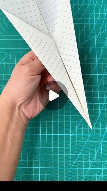 Paper Aeroplane Drawing, Paper Crafts Aeroplane, Paper Craft Airplane, Making Paper Airplanes, How To Make Airplane, How To Make Airplane Paper, How To Make Aeroplane With Paper, How To Make Paper Airplanes Step By Step, Paper Airplanes How To Make Easy