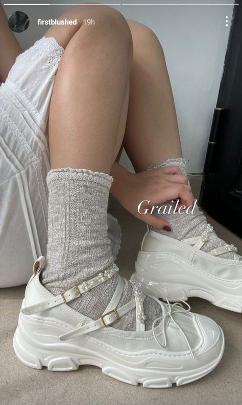 Simone Rocha Ballet Shoes, Ballet Sneakers Outfit, Simone Rocha Shoes, Ballerina Sneakers, Ballet Sneakers, Shoes And Socks, Shoe Wishlist, Stylish Handbags, Sneakers Outfit