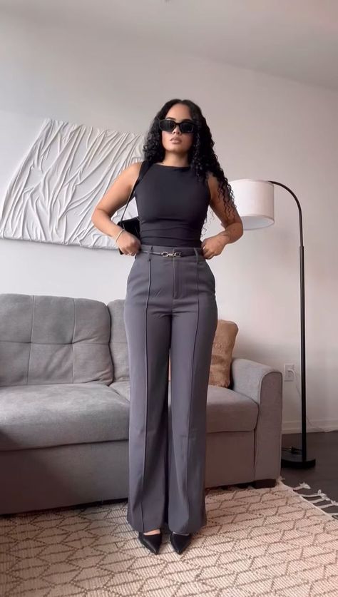 Cute Professional Outfits, Corporate Baddie, Chique Outfit, Business Professional Outfits, Business Attire Women, Corporate Attire, Professional Outfits Women, Business Outfits Women, Stylish Work Attire