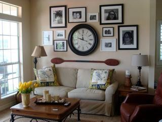 great picture arrangement - oar and clock - mix pictures with other wall decor Apartment Living Room Layout, Wall Watches, Photo Walls, Decorating 101, Decorating Walls, Wall Decorating, Gallery Ideas, Hanging Ideas, House Deco