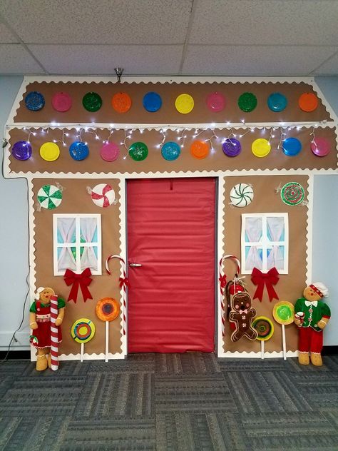 School Door Decorations Preschool Christmas, Gingerbread Christmas Door Decor For School, Christmas Kindergarten Decorations Classroom Door, Gingerbread House Decorations Life Size Classroom, Christmas Decoration Classrooms, Ginger Bread House Classroom Door Ideas, Preschool Christmas Decorating Ideas, M&m Door Decorations, Christmas Decor For Classroom Kids