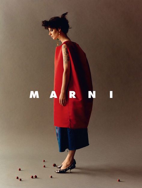 Marni Spring/Summer 2018 Campaign - Page 2 | The Fashionography Camilla Nickerson, Fashion Marketing Campaign, Jamie Hawkesworth, Cos Fashion, Campaign Photography, Studio Photography Fashion, Campaign Fashion, Fashion Media, Fashion Marketing