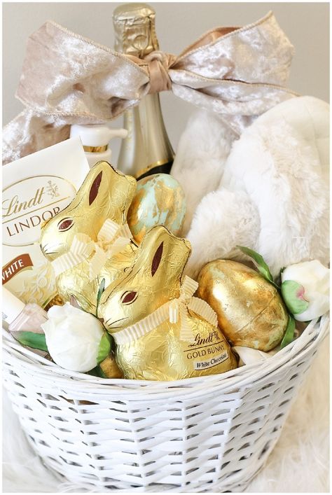 Easter At Home Ideas, Easter Hamper Ideas For Adults, Easter Hamper For Kids, Elegant Easter Baskets, Easter Basket Gift Ideas For Adults, Adult Easter Baskets Ideas, Easter Basket For Women, Easter Gift Boxes Ideas, Easter Basket Ideas For Adults Women