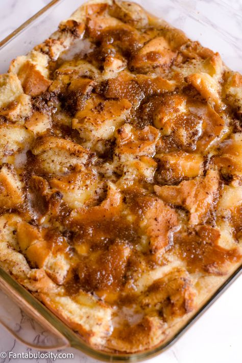 This old fashioned bread pudding recipe is classic and reminds you of Grandmas! Plus, it uses simple ingredients and has an optional vanilla sauce! Baked Bread Pudding Recipe, Martha Stewart Bread Pudding Recipe, Fried Bread Pudding Recipe, Easy Baked Pudding Recipes, Tidy Mom Recipes, Small Batch Bread Pudding Recipe, Apple Bread Pudding Recipe Old Fashion, Cinnamon Roll Bread Pudding Easy, Homemade Bread Pudding Recipes