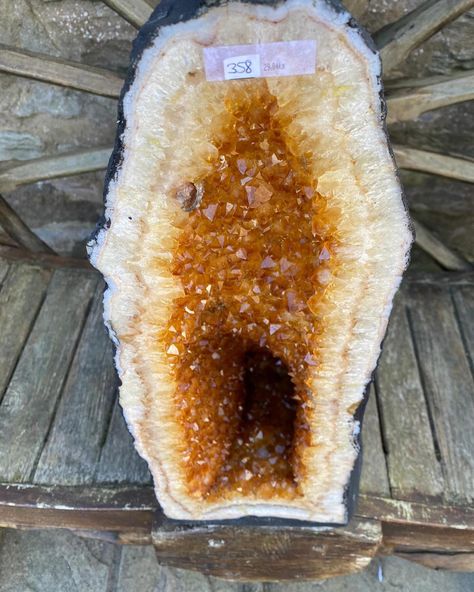 We have more Citrine geodes now listed 💜 Spectacular! Some really lovely ones 🔮😍💛 Some magical and truly unique fabulous pieces - take a look Here are just a few pics of new stock Delivery only takes a few days to reach you, prices to suit all budgets ☺️ Click for to see citrine (burnt amethyst) geode pairs👇🏻💜 https://jewelcrystals.co.uk/product-category/geodes/citrine-geodes/ The website has all prices, sizes etc so take a look Follow / like our page for regular stock updates @je... Citrine Geode, Orange Honey, Amethyst Geode, Lemon Quartz, Quartz Crystals, Look Here, Large Crystals, French Inspired, Crystal Cluster