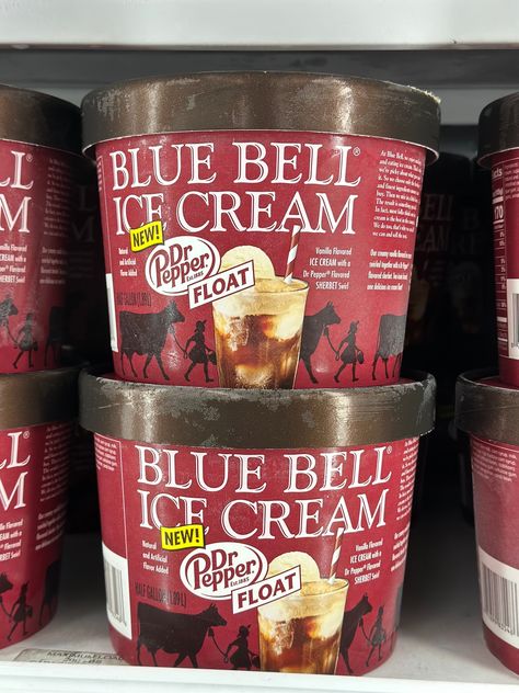 Have you tried this new, delicious Blue Bell Ice Cream flavor? Come give Dr. Pepper Float a try, and let us know if it tastes like the real thing! Dr Pepper Ice Cream, Dr Pepper Cake, Doctor Pepper, Blue Bell Ice Cream, Ice Cream Flavor, Ice Cream Bar, Fire Food, Blue Bell, Flavored Drinks