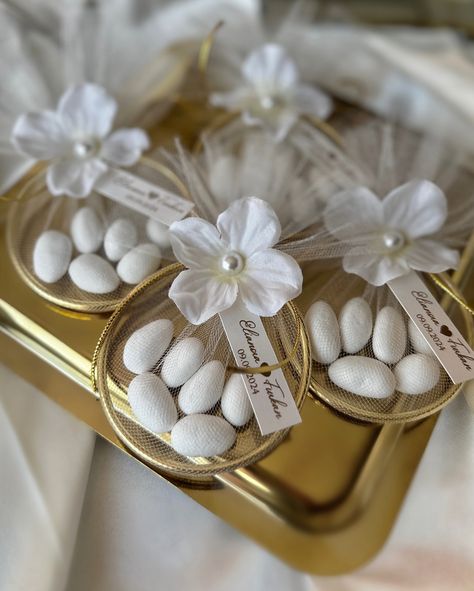 ~ Personalized Almond Candy Magnet Favors with Flower 🏷️JJ 4ever Favors • #AlmondCandy #MagnetFavors #WaxSeal #CustomWedding #DrageeFavors #BabyShowergifts #Favorsinbulk #weddingguest #quinceañerafavors #baptismfavors #baptême #baptêmefaveur #communionfavors #jj4everfavors Wedding Magnets Favors, Magnet Wedding Favors, Ref Magnet Wedding Souvenirs, Baby Shower Magnet Favors, Ref Magnet Baptismal Souvenir, Quinceanera Favors, First Communion Favors, Engagement Favors, Communion Favors