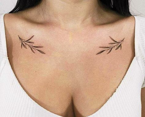 Leaf Collar Bone Tattoo, Laurel Tattoo, Trend Hairstyles, Dna Tattoo, Simple Tattoos For Women, Chain Tattoo, Small Chest Tattoos, Mommy Tattoos, Vine Tattoos