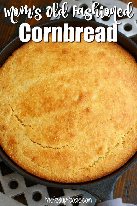 Easy Skillet Cornbread, Old Fashioned Cornbread, Easy Homemade Cornbread, Easy Cornbread Recipe, Best Cornbread Recipe, Cornbread Recipe Sweet, Moist Cornbread, Cornbread Easy, Skillet Cornbread